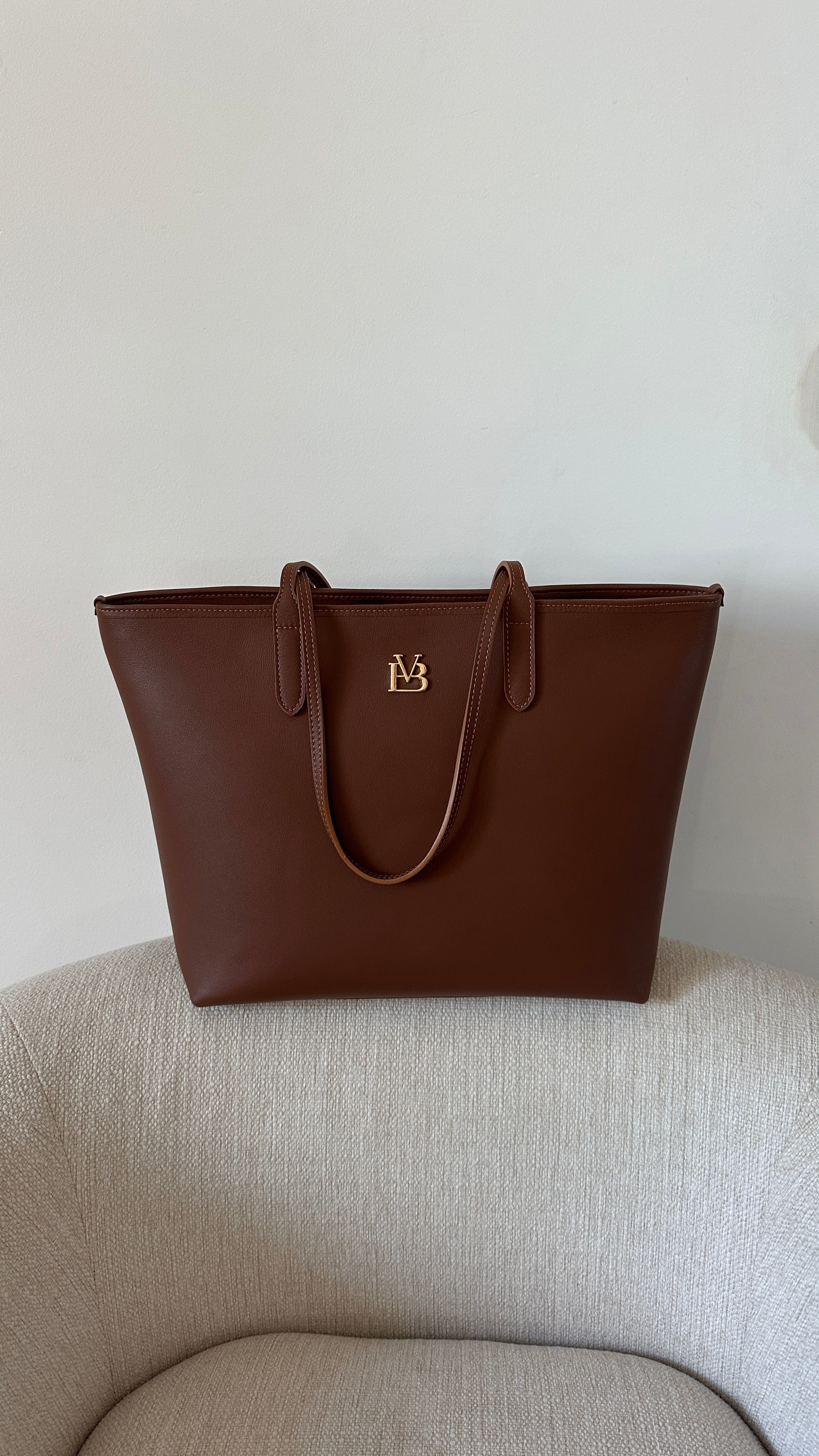 SHOPPER ALMOND