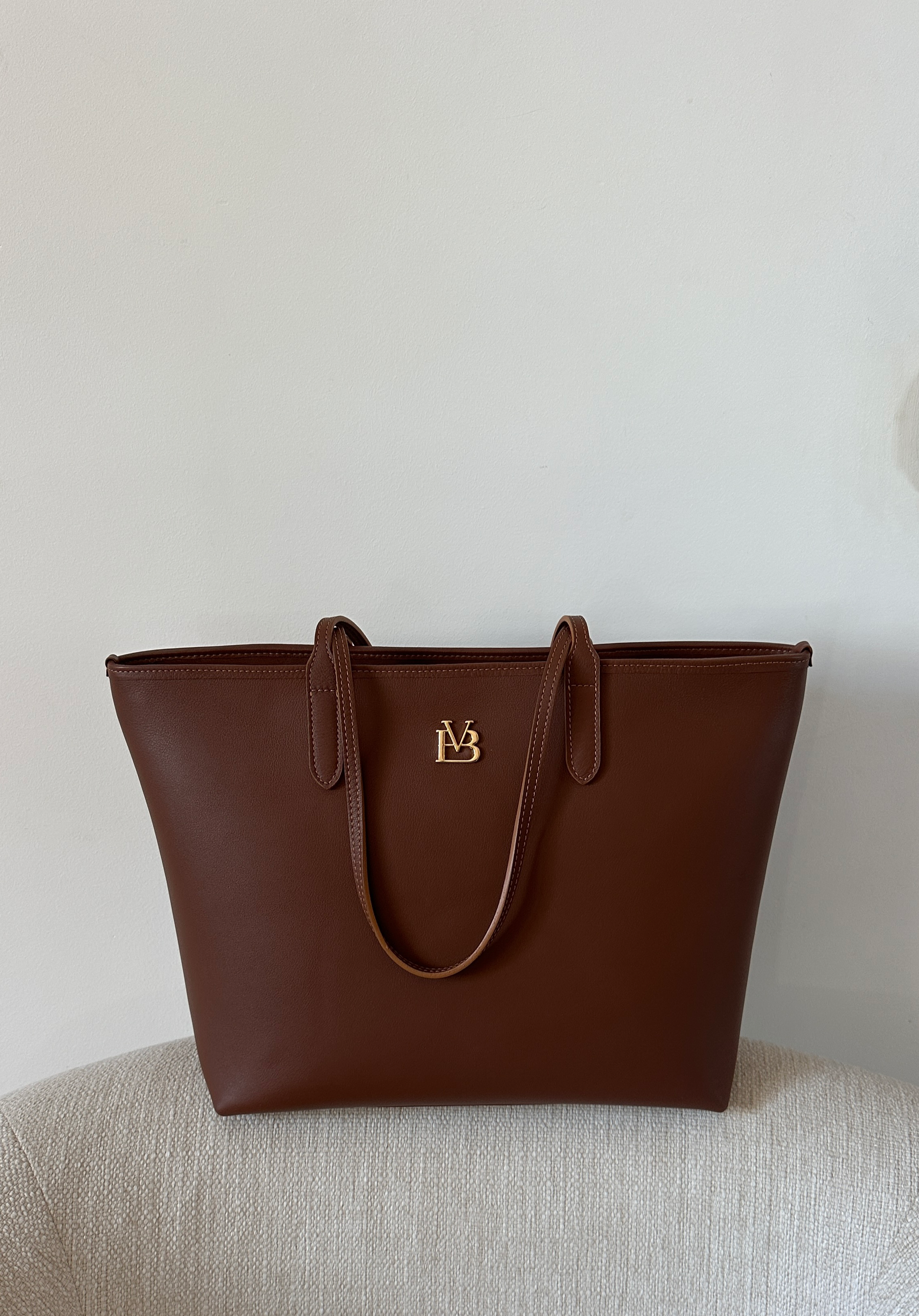 SHOPPER ALMOND