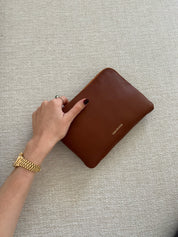 POCHETTE ALMOND